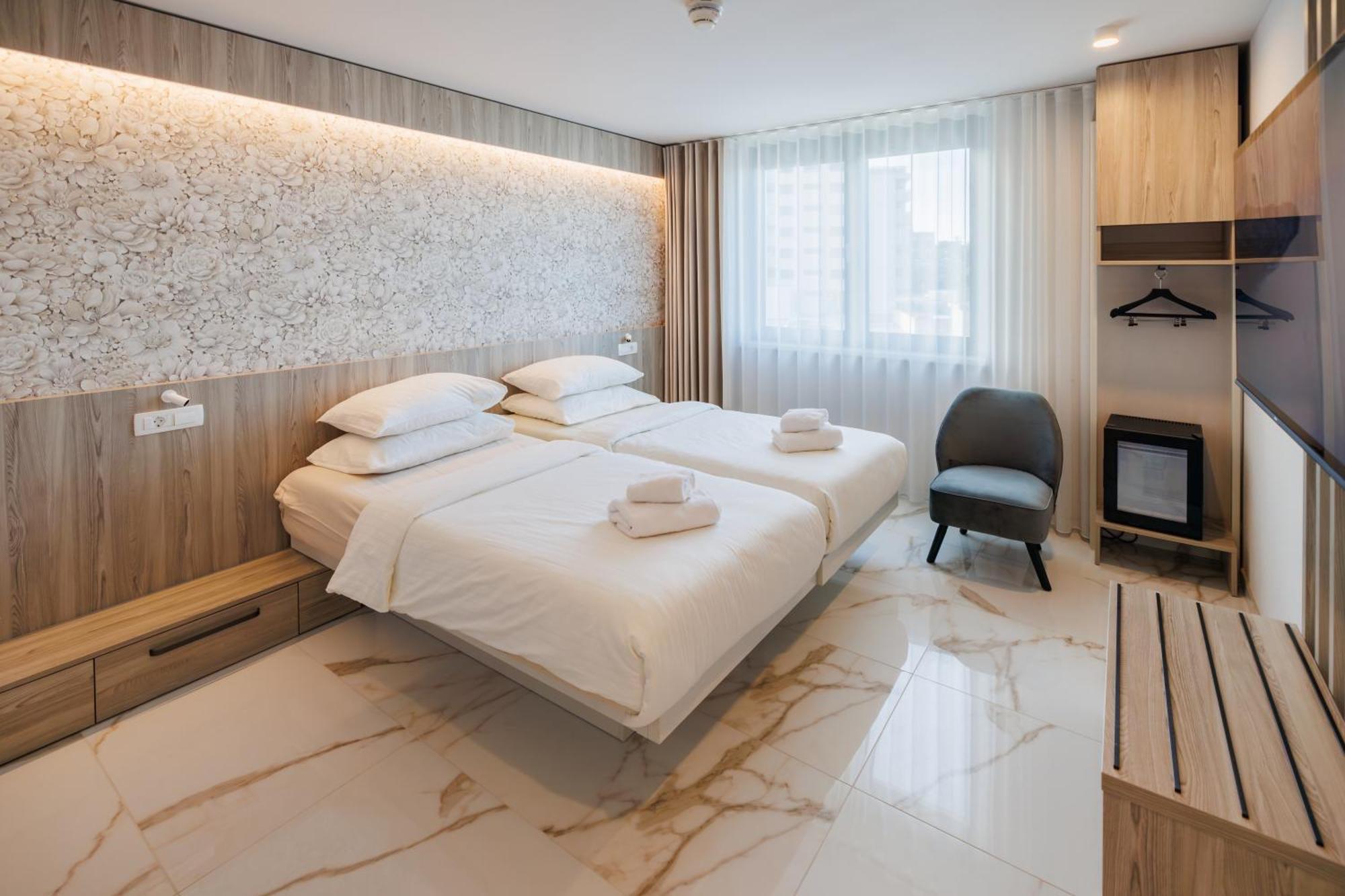 Hotel Capris Capodistria Boutique Exterior foto