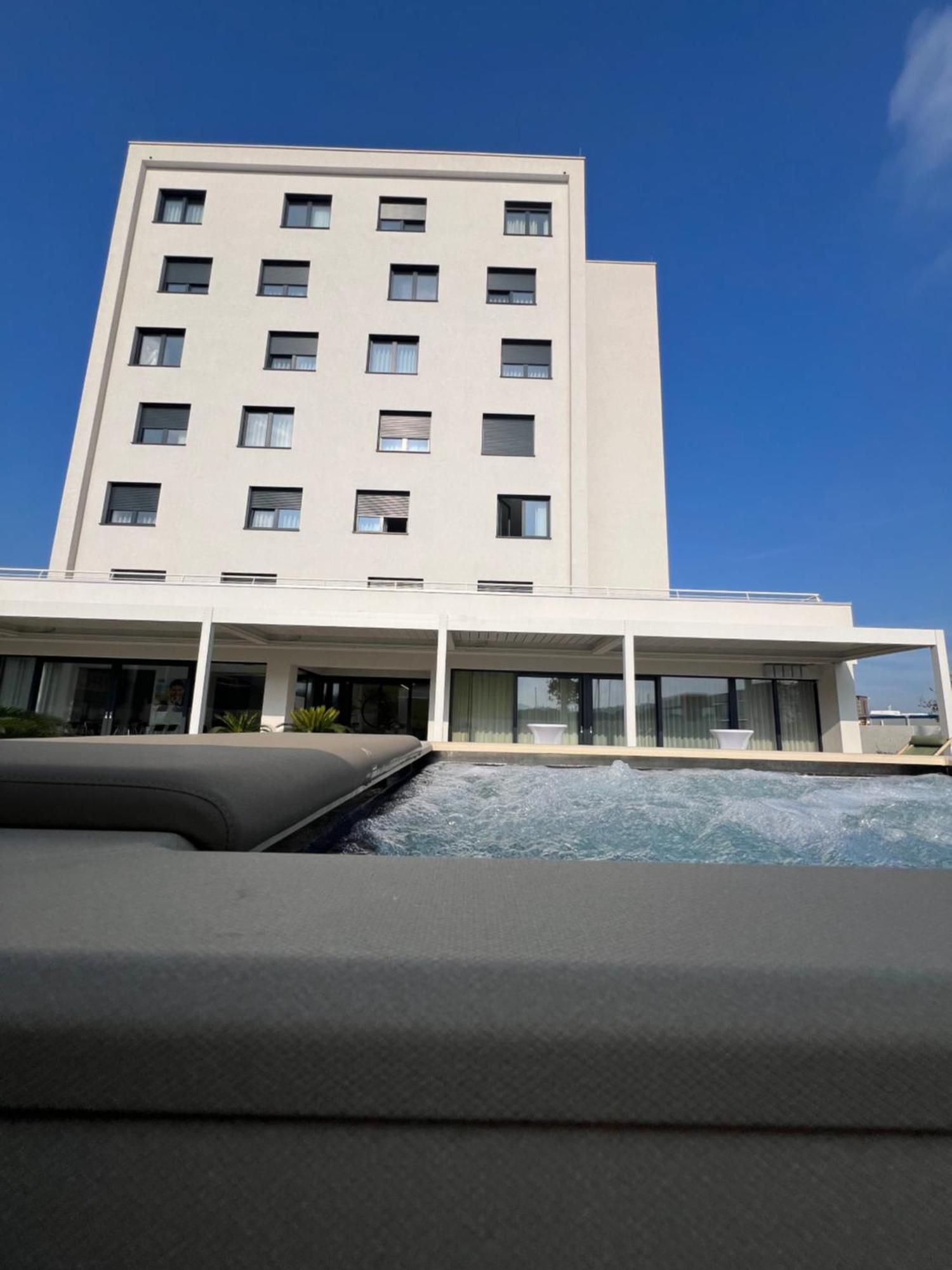 Hotel Capris Capodistria Boutique Exterior foto